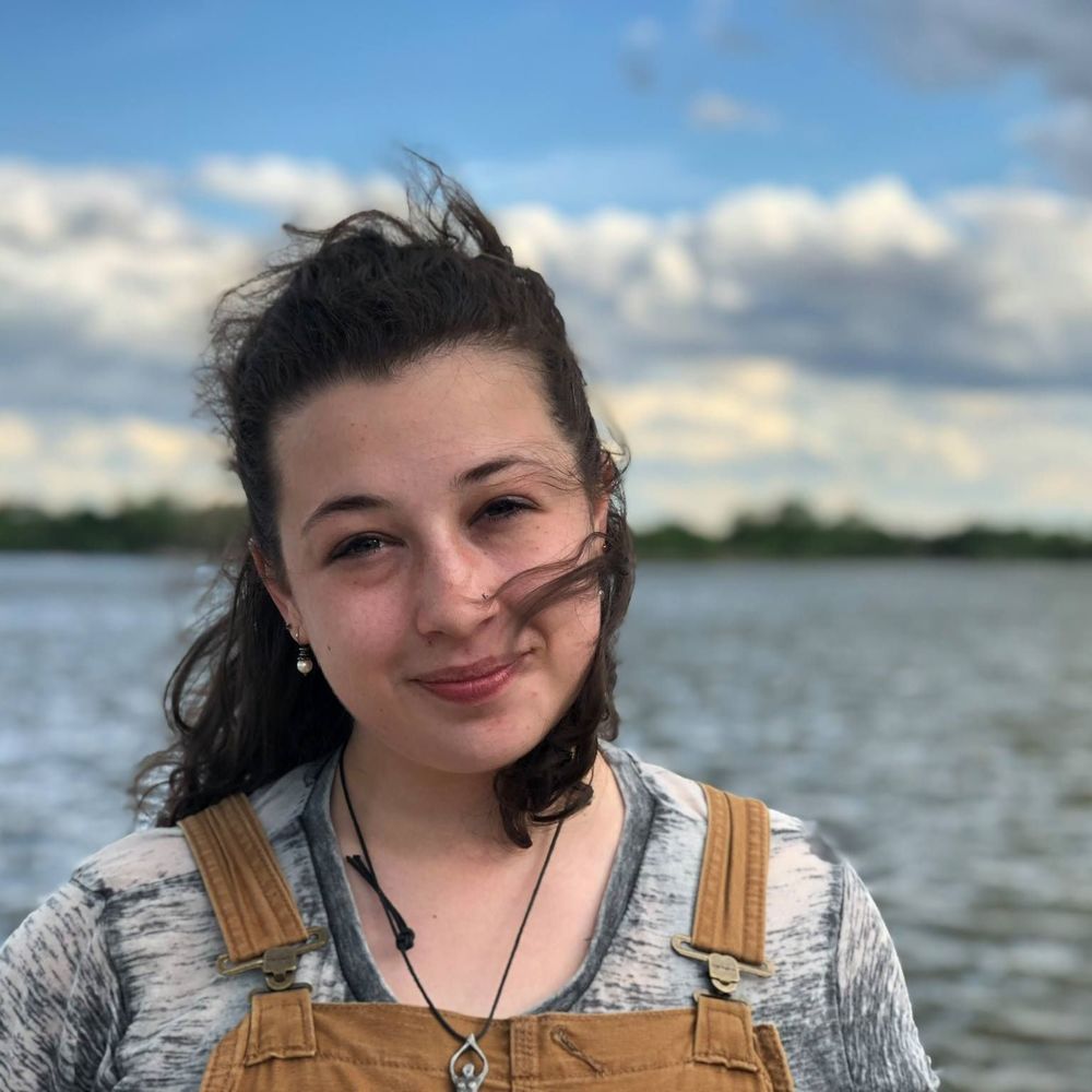 Meet your Posher, Monica